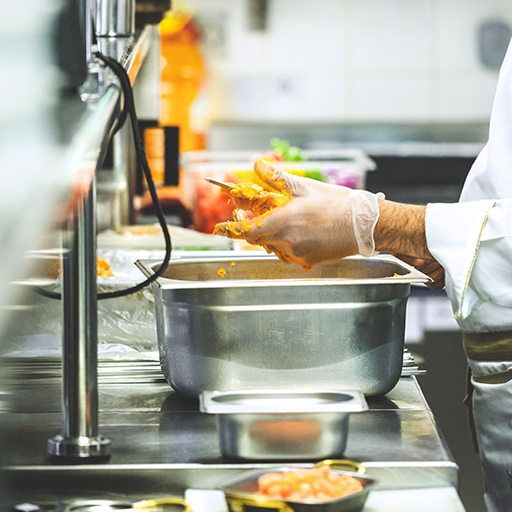 Équipe de cuisine aux petits oignons